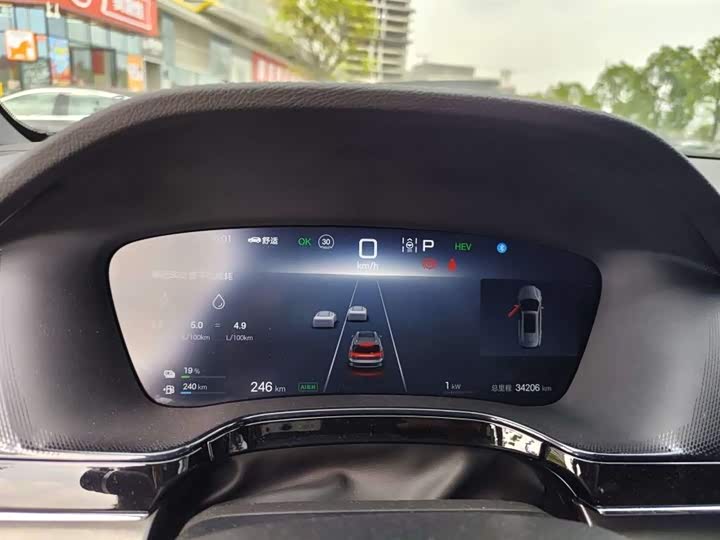 Фото 4 - BYD Tang Hybrid/EV
