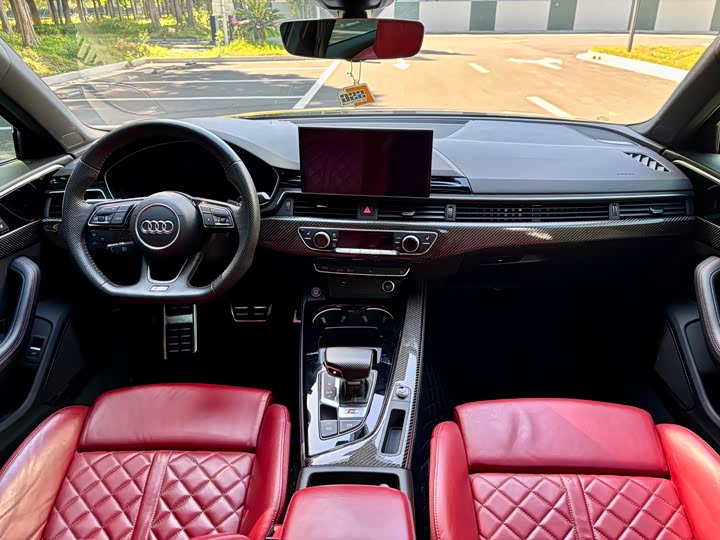 Фото 8 - Audi S4