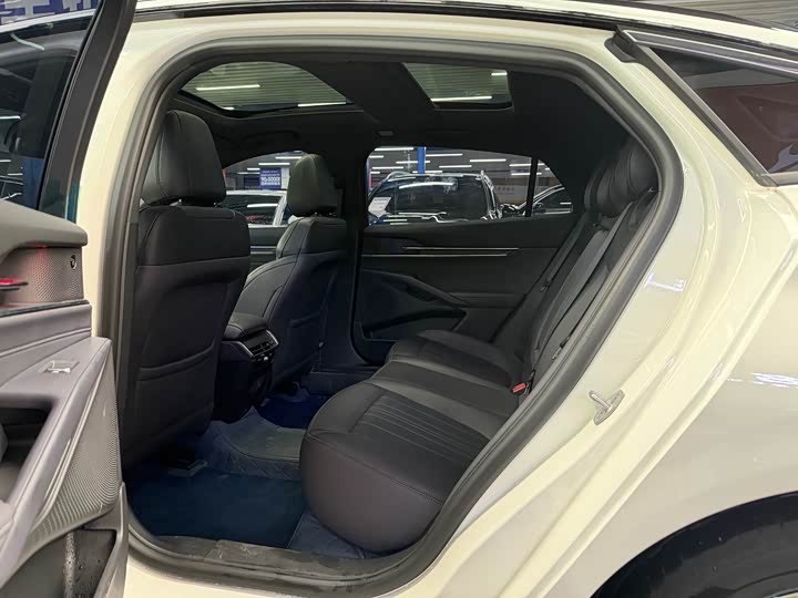 Ford Mondeo 2025 2025款 2.0T EcoBoost 至尊型