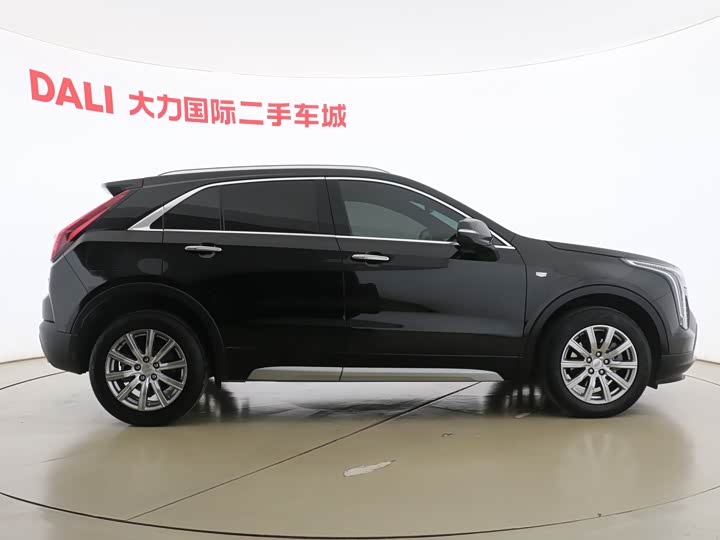 Фото 4 - Cadillac XT4