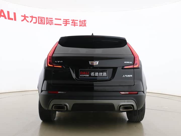 Фото 6 - Cadillac XT4