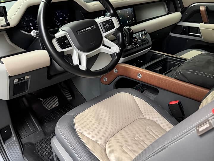 Zdjęcie 9 - Land Rover Defender