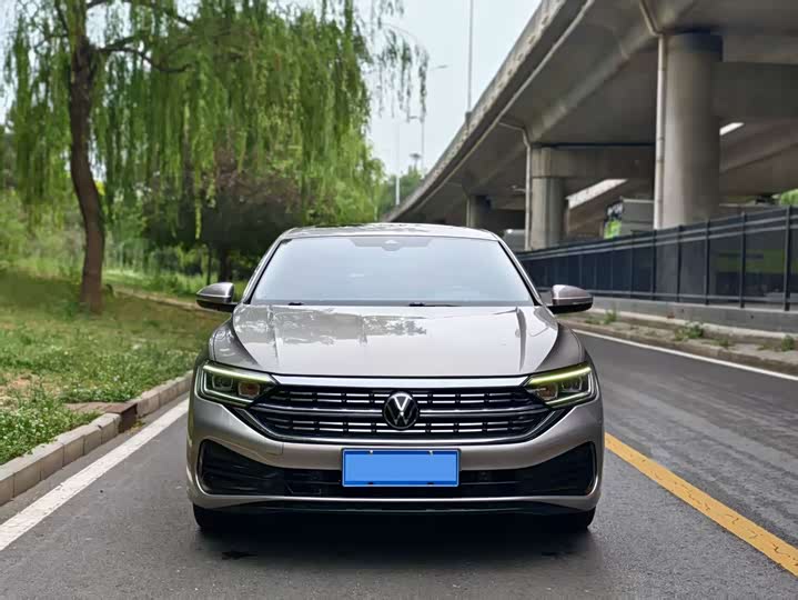 Фото 2 - Volkswagen Sagitar L