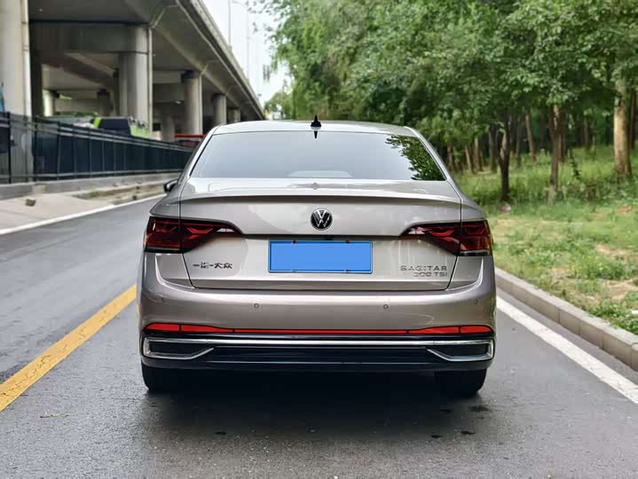 Фото 9 - Volkswagen Sagitar L