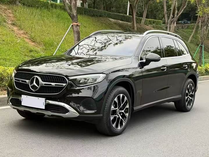 Mercedes-Benz GLC-Class 2026 2026款 GLC 260 L 4MATIC 经典版