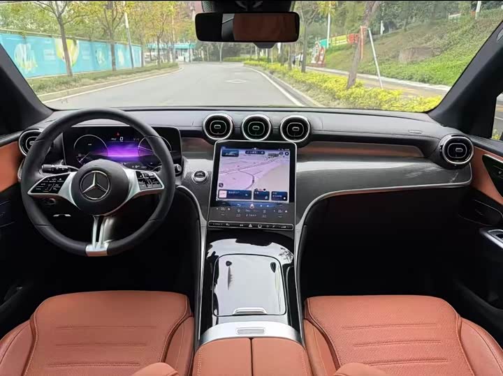 Mercedes-Benz GLC-Class 2026 2026款 GLC 260 L 4MATIC 经典版