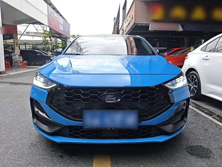 Ford Focus 2022 2022款 两厢 EcoBoost 180 自动ST Line