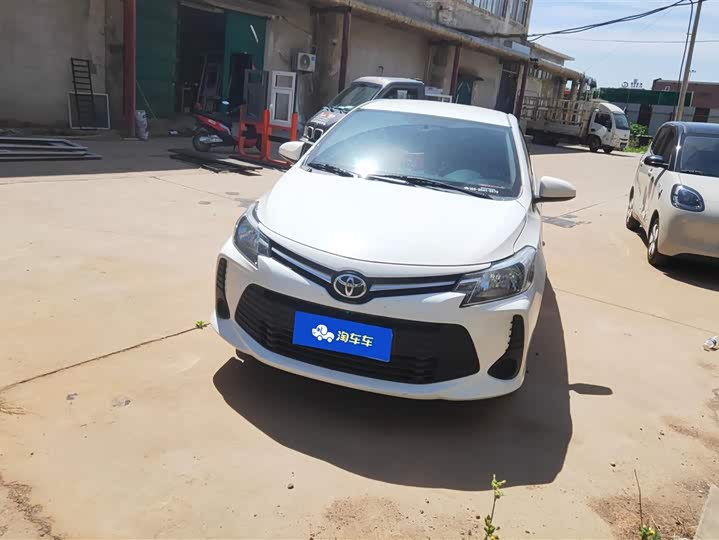 Фото 1 - Toyota Vios