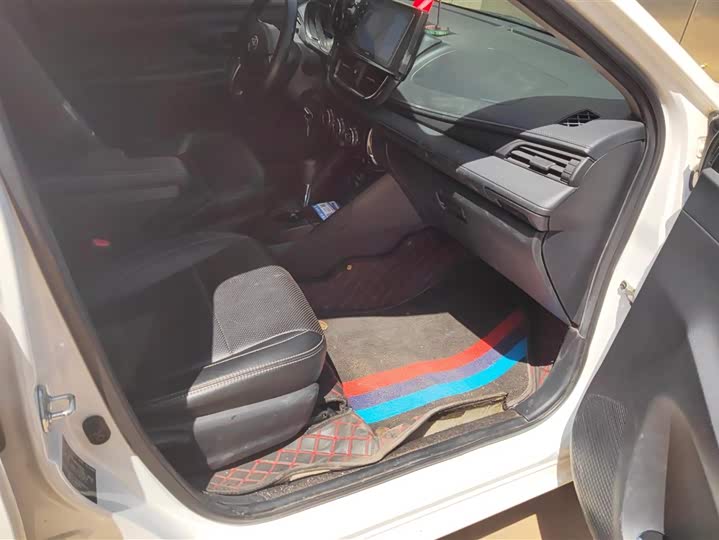 Фото 8 - Toyota Vios