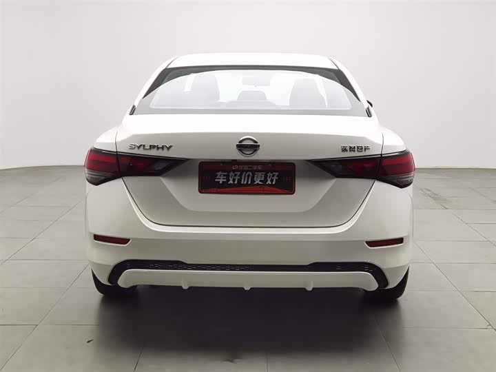 Фото 4 - Nissan Sylphy