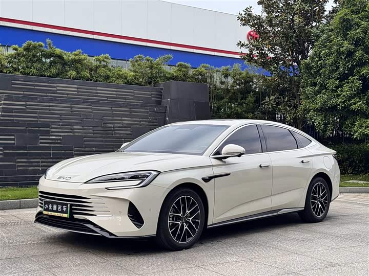 BYD Seal 07 DM-i Hybrid 2025 2025款 智驾版 DM-i 1.5L 125km 尊贵型