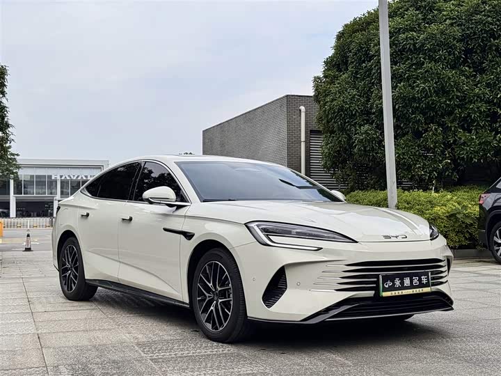 BYD Seal 07 DM-i Hybrid 2025 2025款 智驾版 DM-i 1.5L 125km 尊贵型
