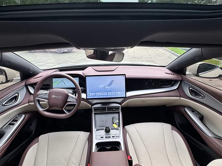 BYD Seal 07 DM-i Hybrid 2025 2025款 智驾版 DM-i 1.5L 125km 尊贵型