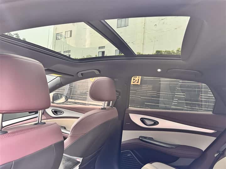 BYD Seal 07 DM-i Hybrid 2025 2025款 智驾版 DM-i 1.5L 125km 尊贵型