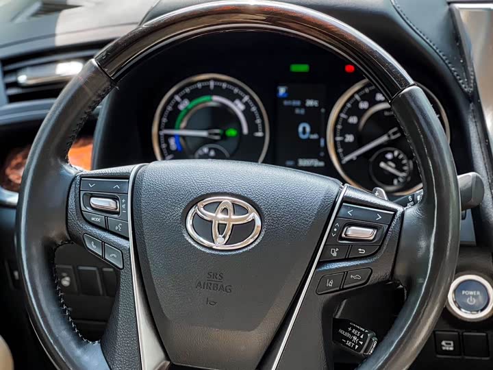Фото 6 - Toyota Alphard
