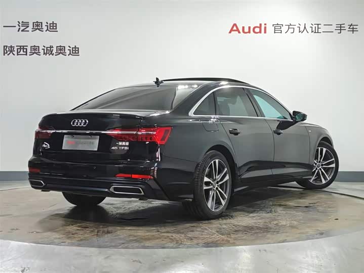Фото 4 - Audi A6L