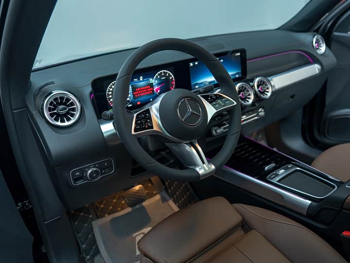 Фото 9 - Mercedes-Benz GLB-Class
