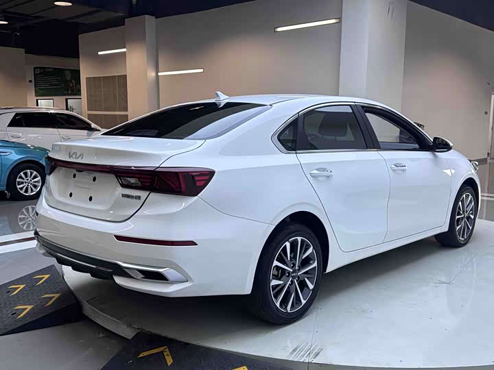 Zdjęcie 6 - Kia K3