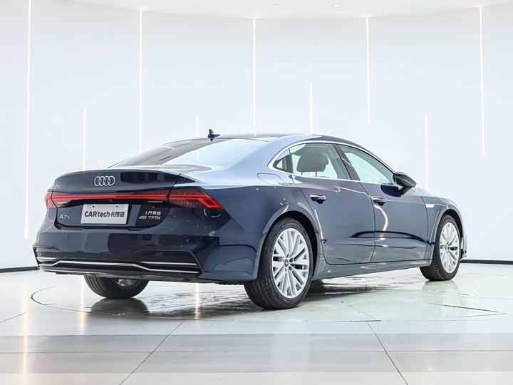 Zdjęcie 6 - Audi A7L