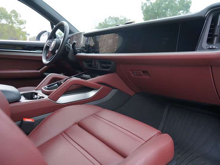 Porsche Cayenne 2025 2025款 Cayenne 3.0T 劲驰版