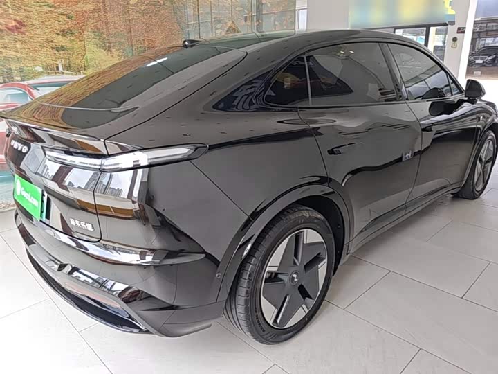 Фото 7 - Nio Onvo L60