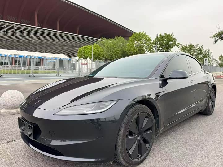 Tesla Model 3 2025 2025款 后轮驱动版