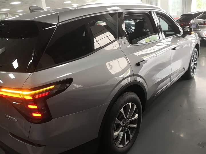 Zdjęcie 7 - Ford Edge