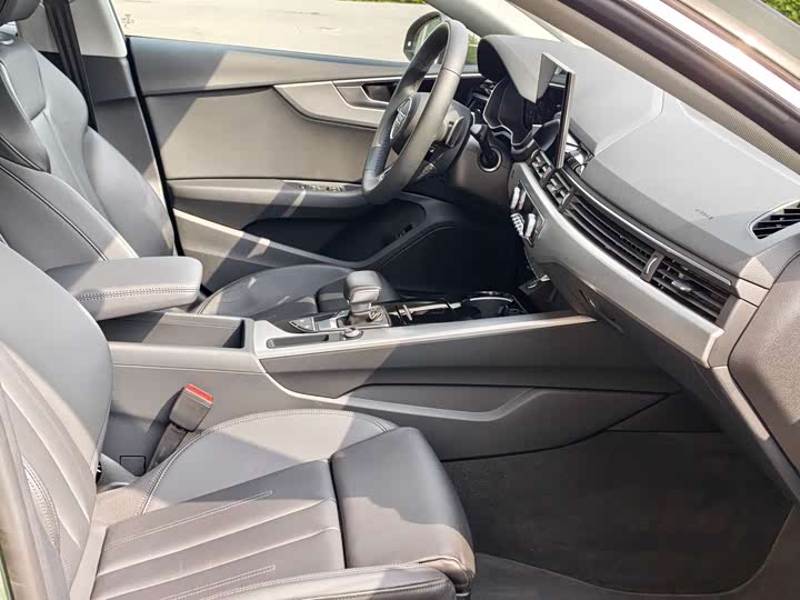 Audi A5 2024 2024款 Sportback 40 TFSI 时尚动感型