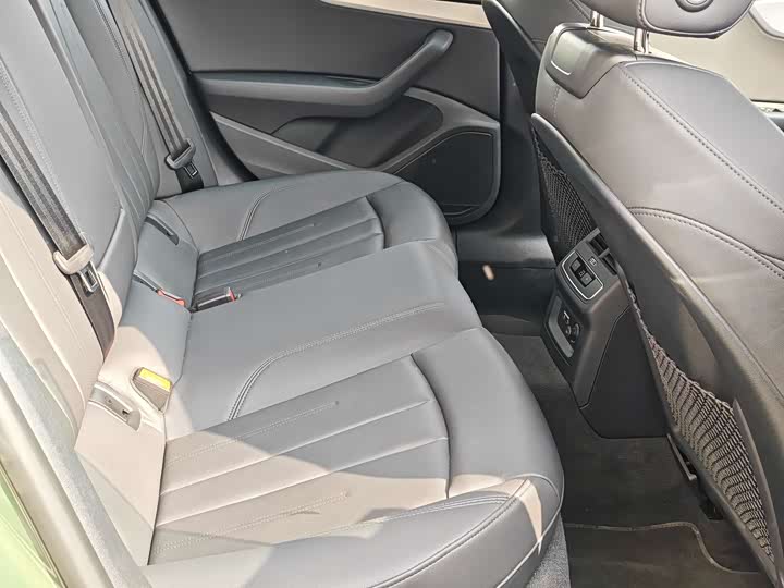 Audi A5 2024 2024款 Sportback 40 TFSI 时尚动感型