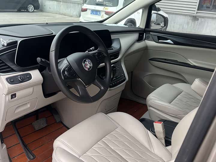 Zdjęcie 4 - Buick GL8 ES