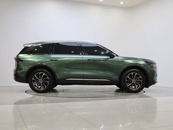 Lincoln Nautilus 2023 2023款 2.0T 四驱尊享版
