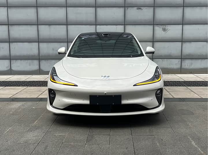 2025 IM motors L6