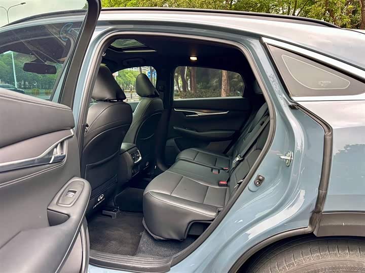 Infiniti QX55 2022 2022款 2.0T 四驱耀动版