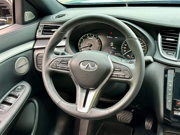 Infiniti QX55 2022 2022款 2.0T 四驱耀动版