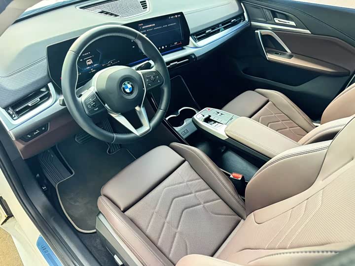 BMW X2 2025 2025款 sDrive25i M运动套装
