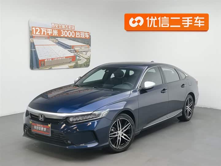 Фото 1 - Honda Inspire