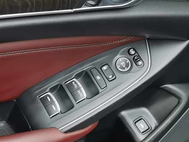 Фото 9 - Honda Inspire
