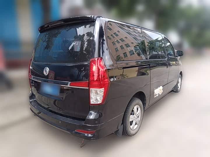 Dongfeng Forthing Lingzhi Plus 2021 2021款 2.0L 手动舒适型 7座