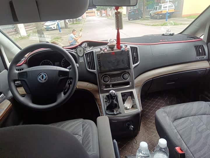 Dongfeng Forthing Lingzhi Plus 2021 2021款 2.0L 手动舒适型 7座