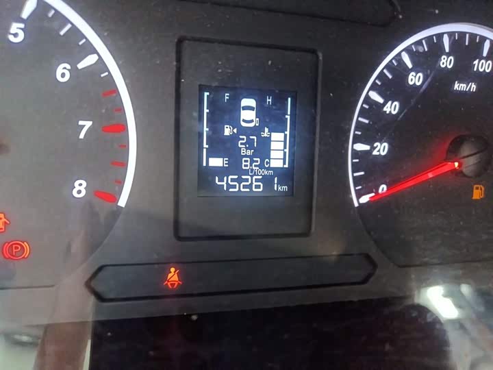 Dongfeng Forthing Lingzhi Plus 2021 2021款 2.0L 手动舒适型 7座