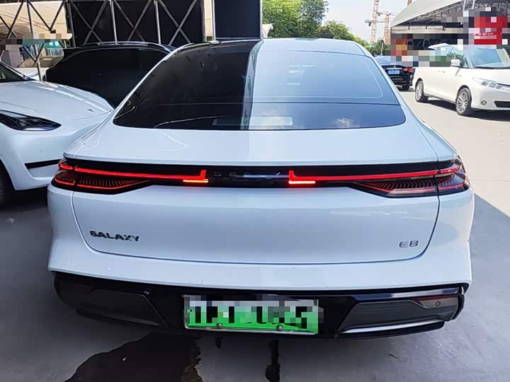 Geely Galaxy E8 2024 2024款 550km 后驱PRO