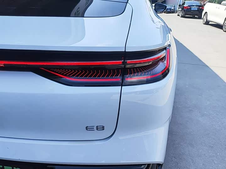 Geely Galaxy E8 2024 2024款 550km 后驱PRO