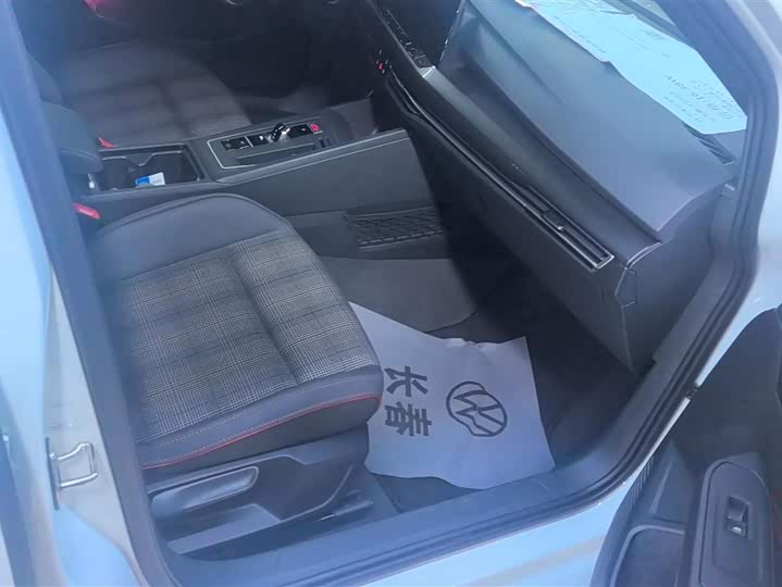 Volkswagen Golf GTI 2023 2023款 380TSI DSG GTI