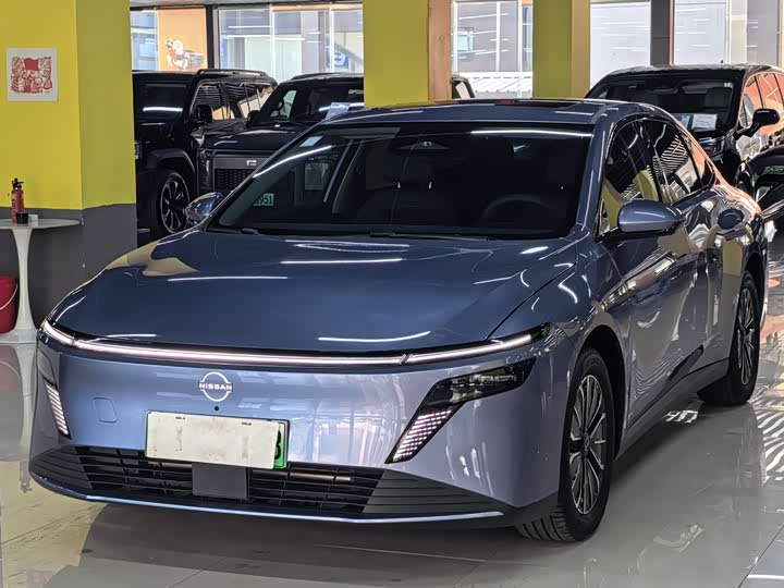 Zdjęcie 1 - Nissan N6