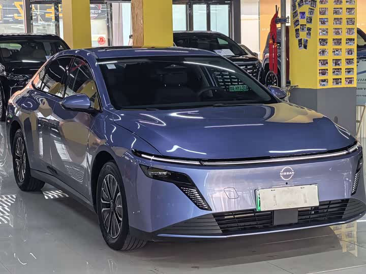 Zdjęcie 3 - Nissan N6