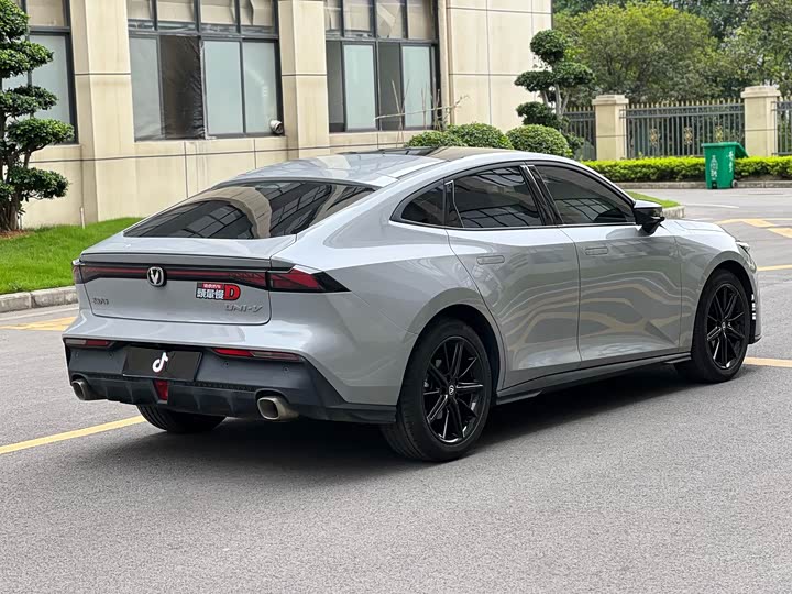 Changan UNI-V 2025 2025款 1.5T 500Bar高能版
