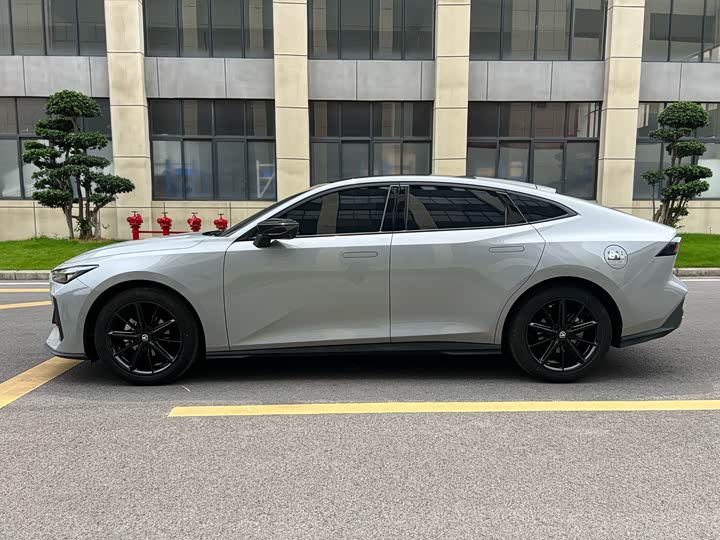 Changan UNI-V 2025 2025款 1.5T 500Bar高能版