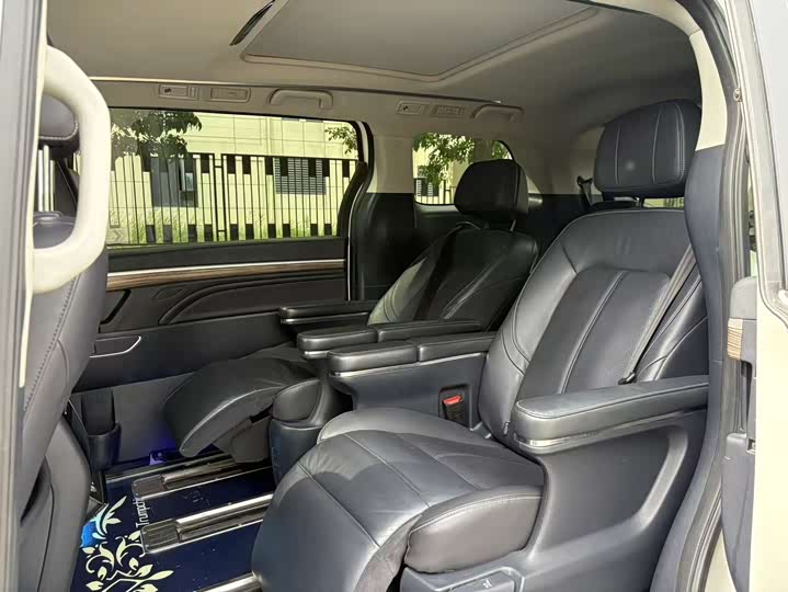 GAC Trumpchi M8 2021 2021款 大师系列 390T 至尊版