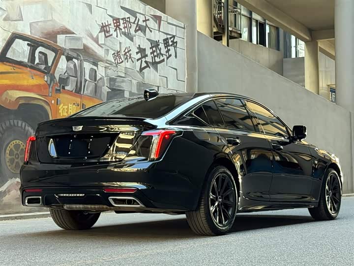 Cadillac CT5 2025 2025款 28T 赛道性能版