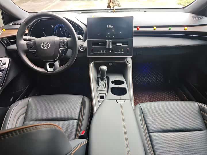 Фото 6 - Toyota Avalon